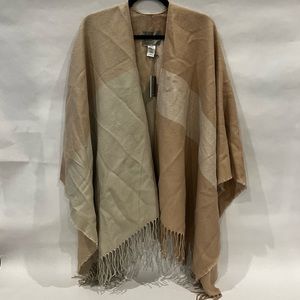 NWT SOIA & KYO One Size Cream Cardigan